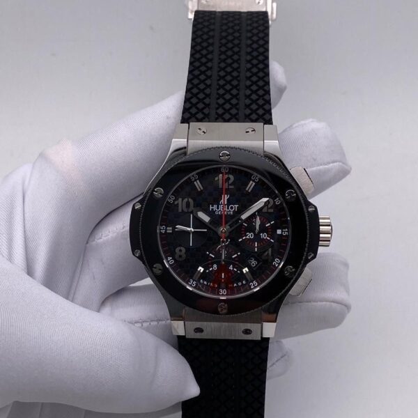 Hublot Big Bang 44 mm Chronograph Black Magic Carbon 44mm 301.SB.131.RX